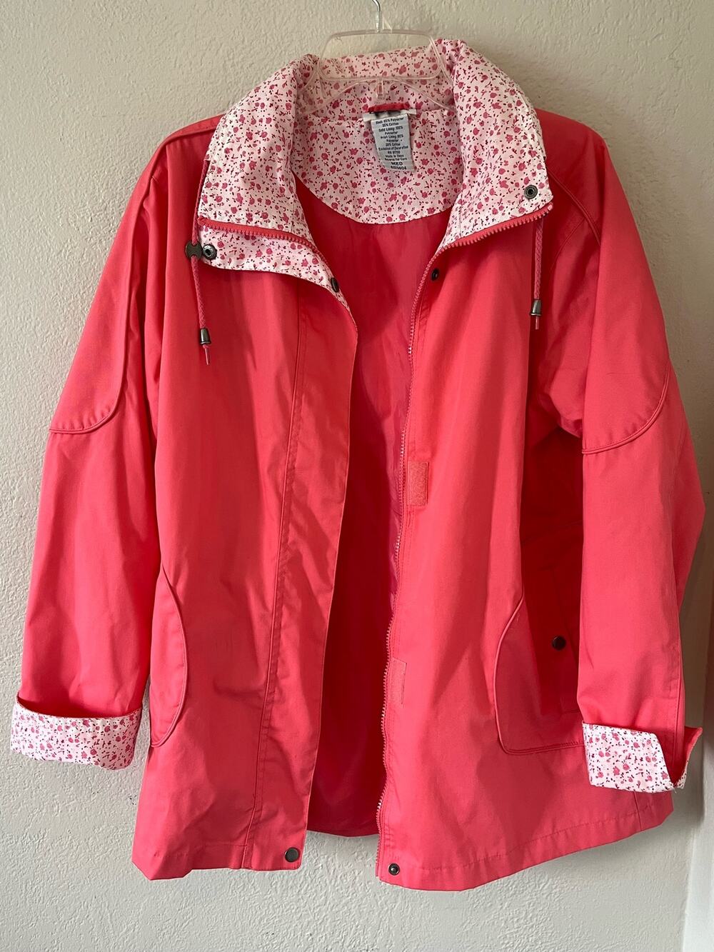 Blair Women's Pink Rain Jacket Size Medium